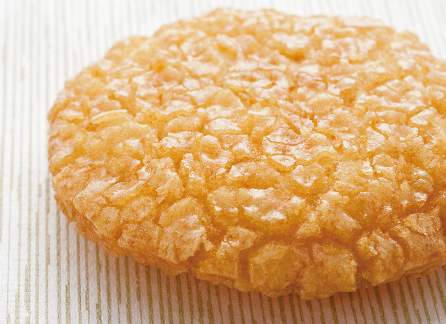 ほおばるたびに笑顔こぼれる「豊年揚げ」